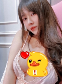薇薇 166cm E 48 28歲
