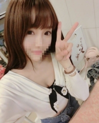 嘟嘟/154cm/42kg/Ccup/19歲