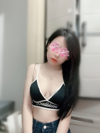 ⚜️妹妹名字：真妮   163.大D.47.25歲