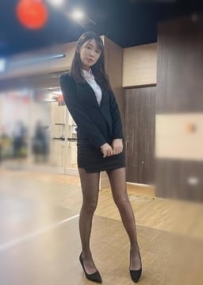 芊芊 164cm 48kg D奶 26歲