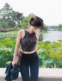 🥰妹妹身材名字： 安沉   165cm D奶 23歲 47kg