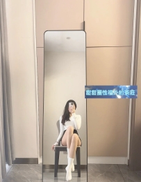 小曼  166  D 46kg  25歲