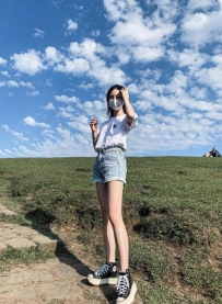 🤓妹妹的名字：露晶  166.48.C.27歲